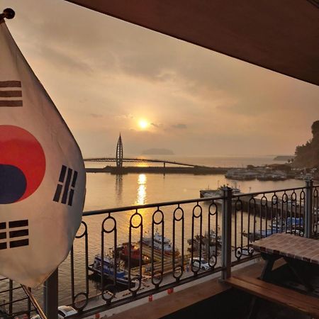 Seom Guesthouse Seogwipo-stad Buitenkant foto