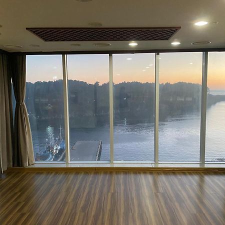 Seom Guesthouse Seogwipo-stad Buitenkant foto