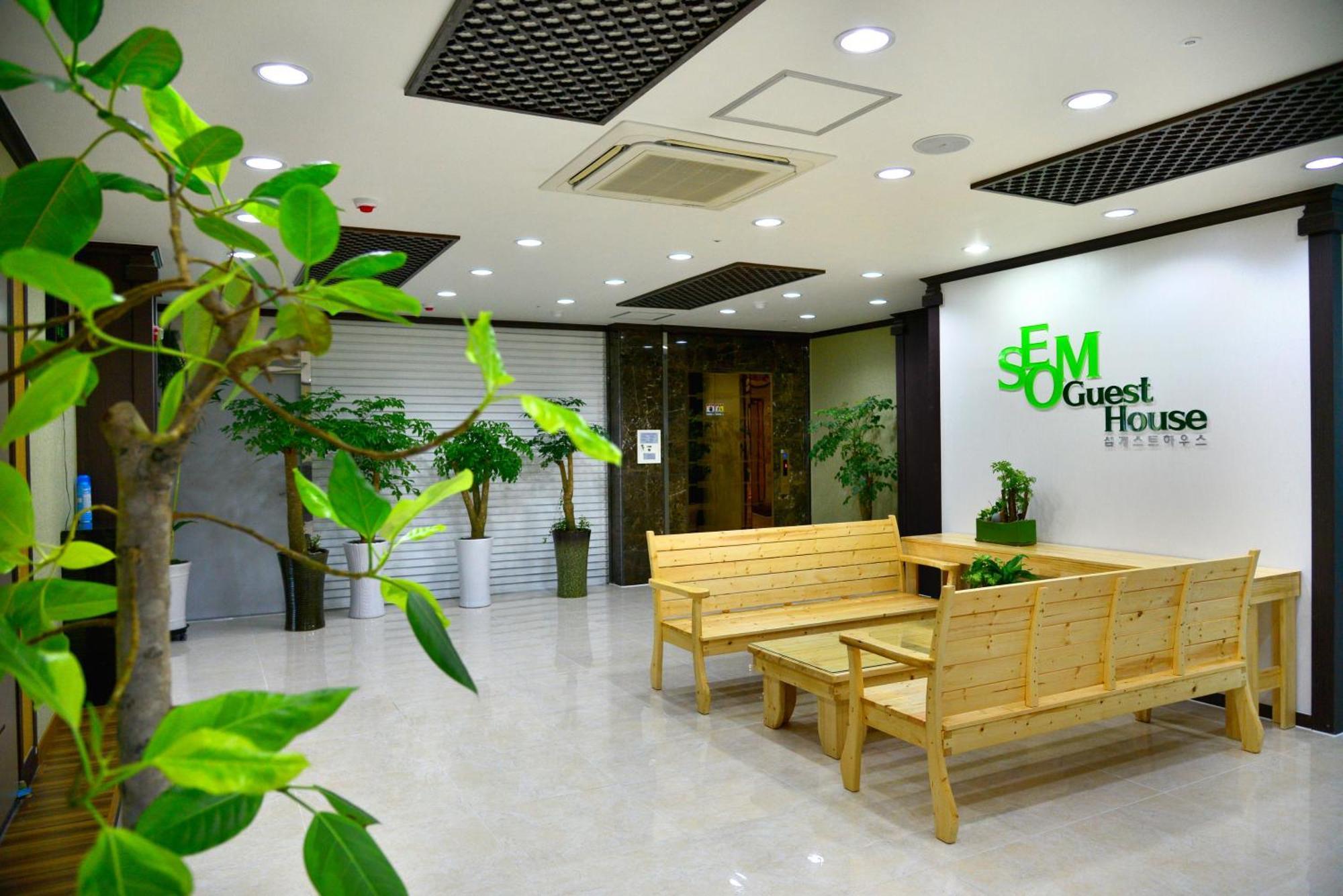 Seom Guesthouse Seogwipo-stad Buitenkant foto